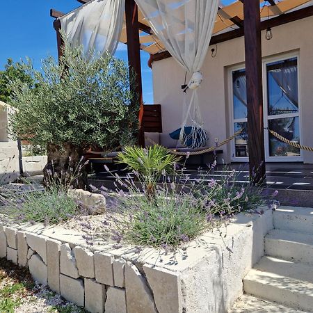 Apartment Amareta Maslenica Exterior photo